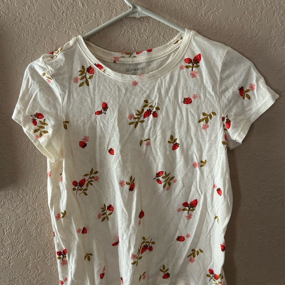 Old Navy Cream Floral Tee